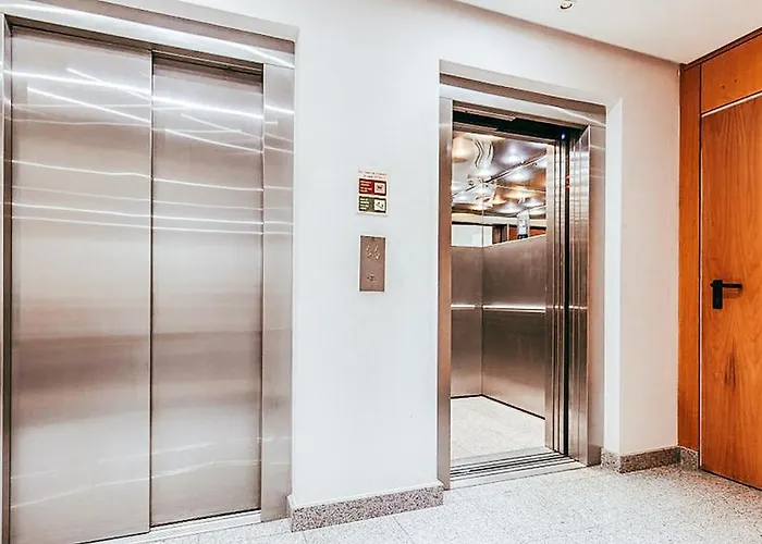 Trendy River View By Gthouse